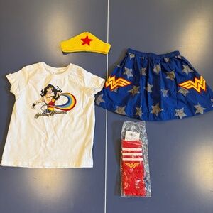 Hanna Andersson Girls Wonder Woman Outfit w/socks Size 120